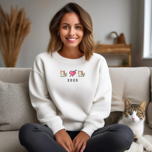 CUTE KITTENS XOXO (Classic Unisex Crewneck Sweatshirt)